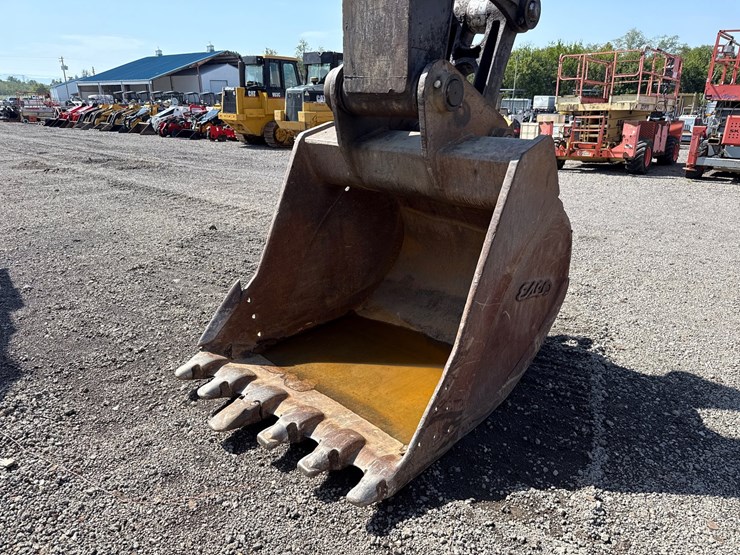 volvo-ec330-image-5