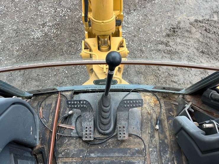 2006-deere-310sg-image-35