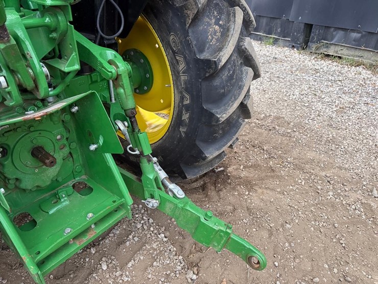 2021-john-deere-5055e-image-17