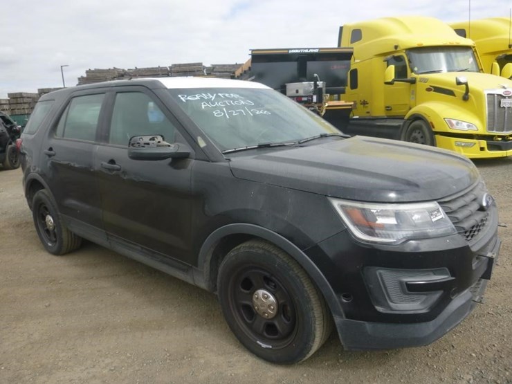 2018-ford-explorer-image-2