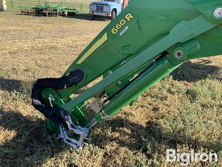 joh-deere-660r-quick-attach-loader-image-16