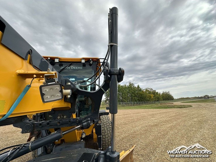 john-deere-872-image-43