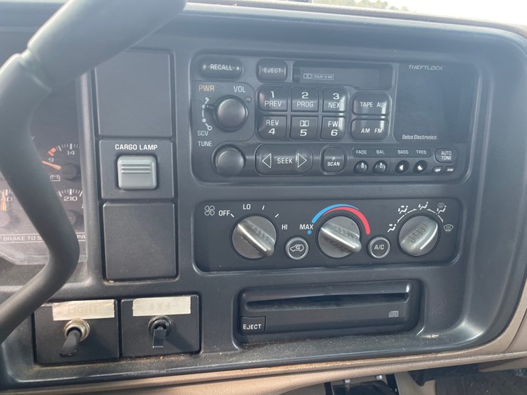 1997-chevrolet-3500-image-31