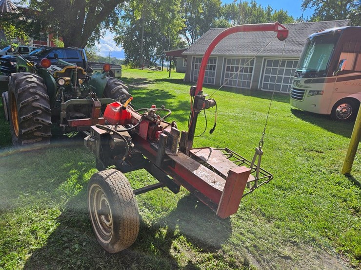 #8702-•-towable-log-splitter-image-3