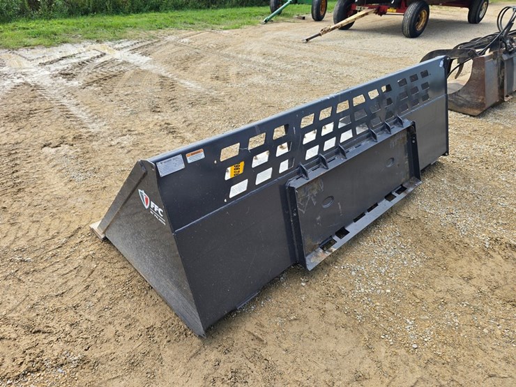 #9676-•-2019-ffc-96"-high-capacity-bucket-image-3