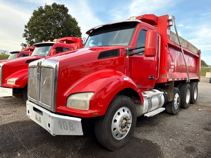 2016-kenworth-t880-image-1
