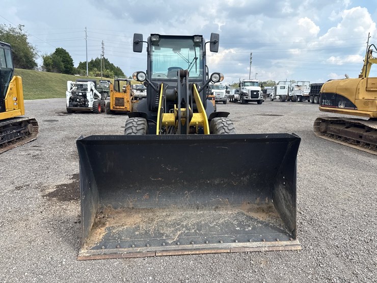 new-holland-w80c-image-2