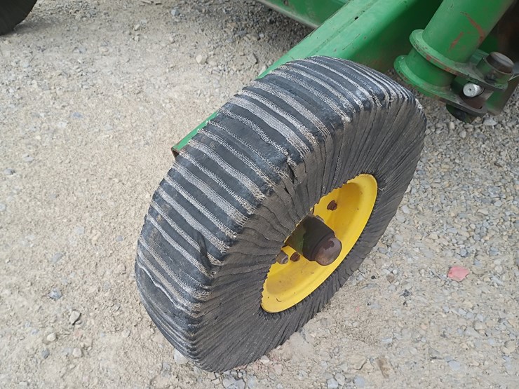 john-deere-1517-image-25