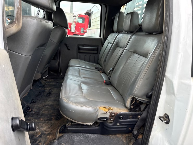 2011-ford-f350-image-13