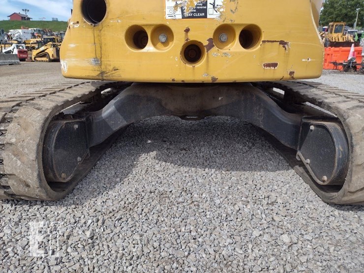 2021-deere-35g-image-35