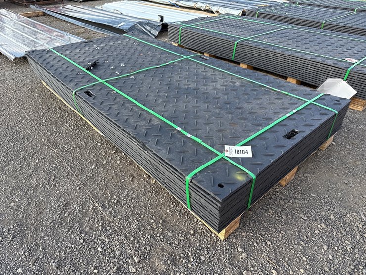 #1029-•-qty(12)-4'-x-8'-ground-protection-mats-image-1