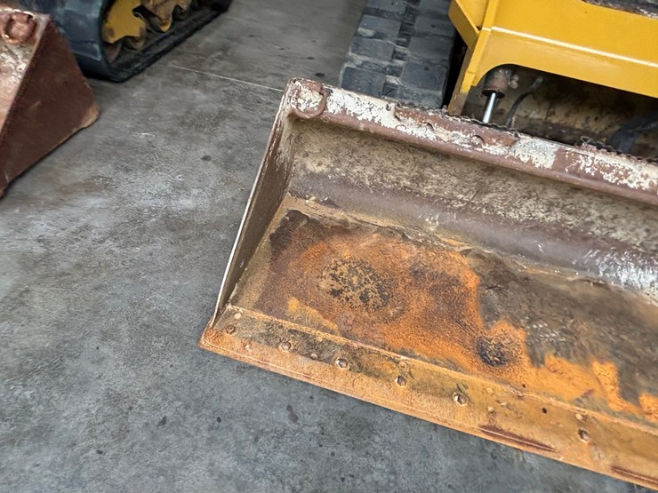 caterpillar-289d-image-32