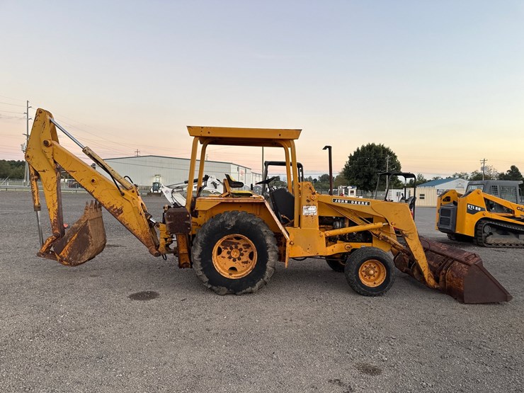 john-deere-310-image-5
