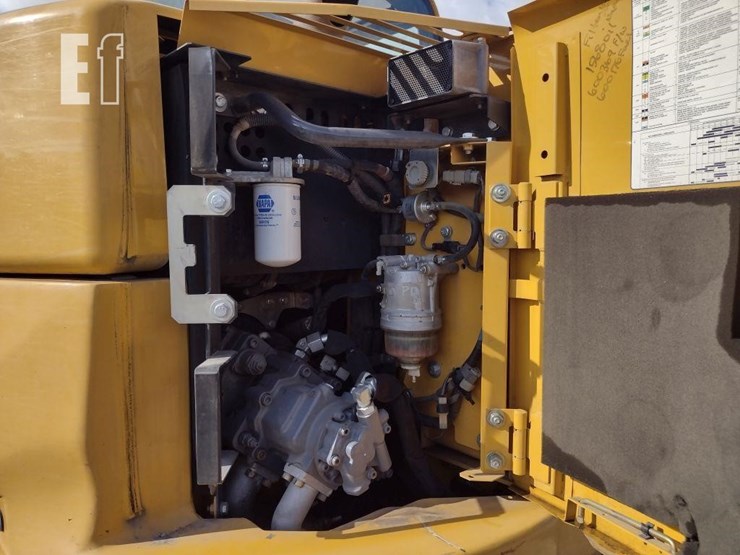 2018-deere-85g-image-35
