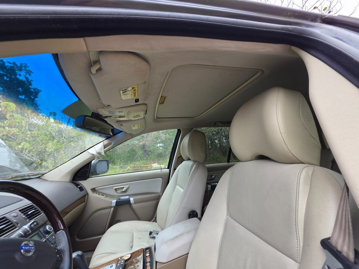 2008-volvo-xc90-image-31