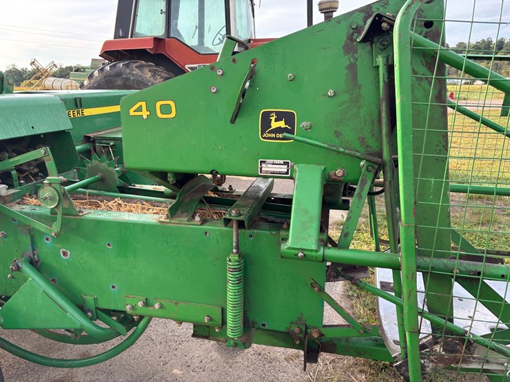 john-deere-338-image-15