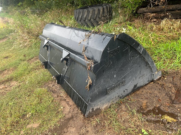 new-holland-92lb-image-23