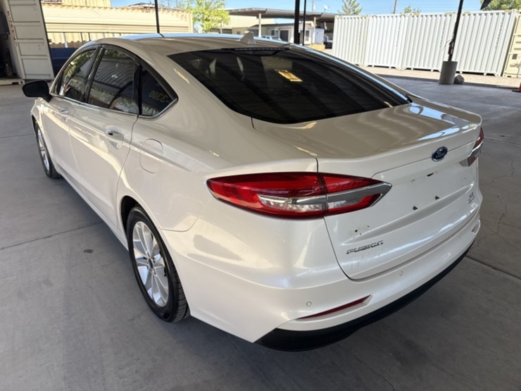 2019-ford-fusion-sdn-image-6