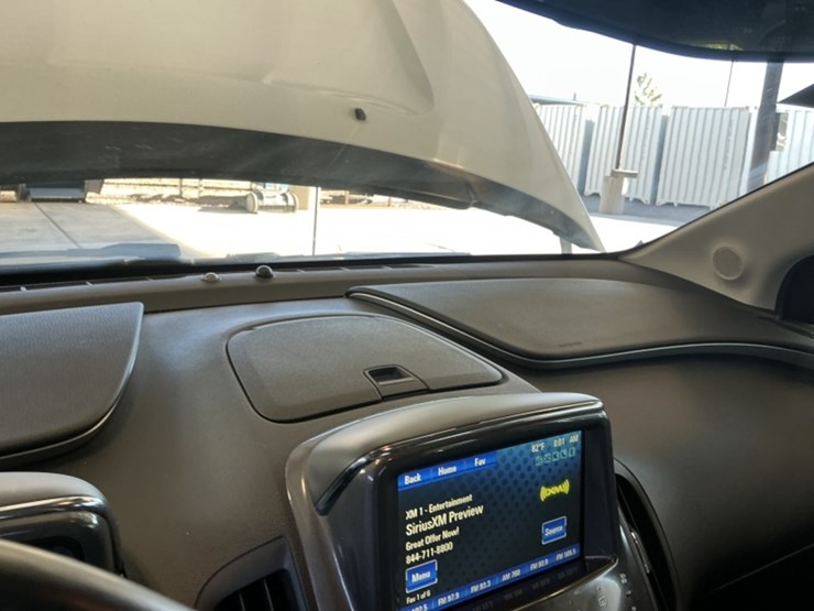 2015-chevrolet-volt-sdn-image-18