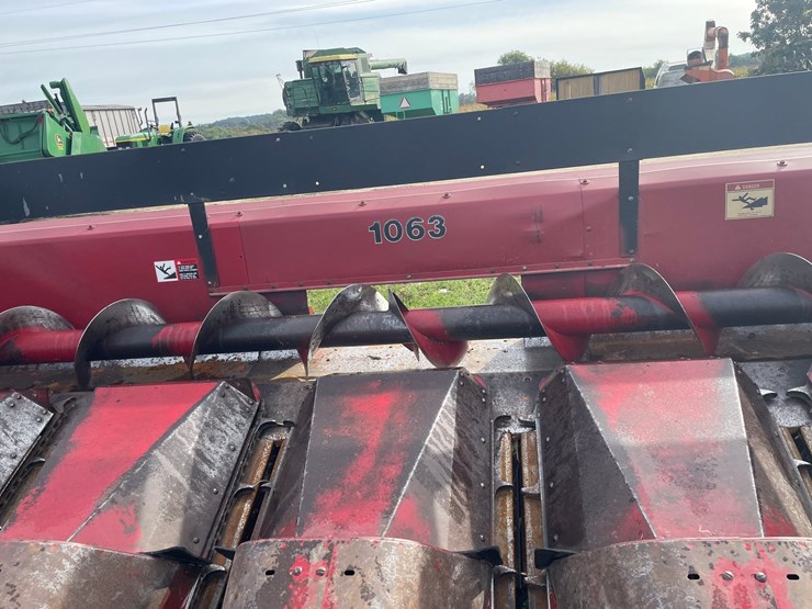 case-ih-1063-image-7