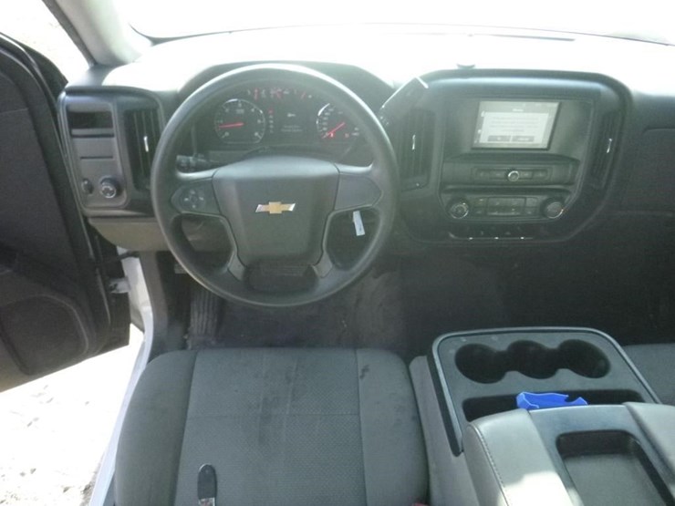 2018-chevrolet-1500-image-7