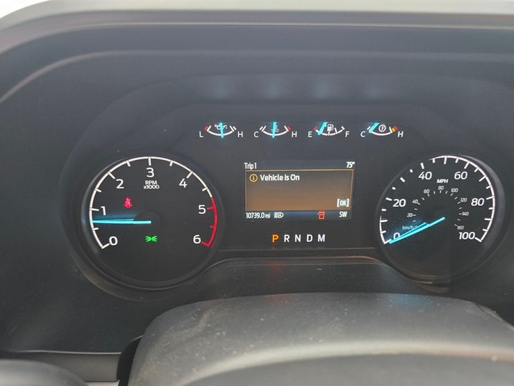 2025-ford-f550-xl-image-33