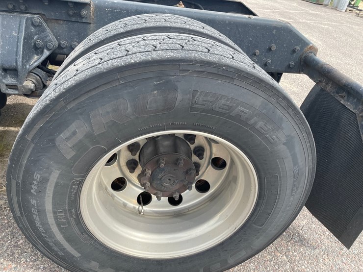 2017-kenworth-t680-image-83
