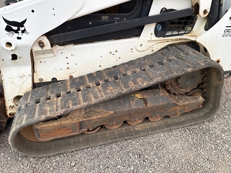 2019-bobcat-t770-image-11