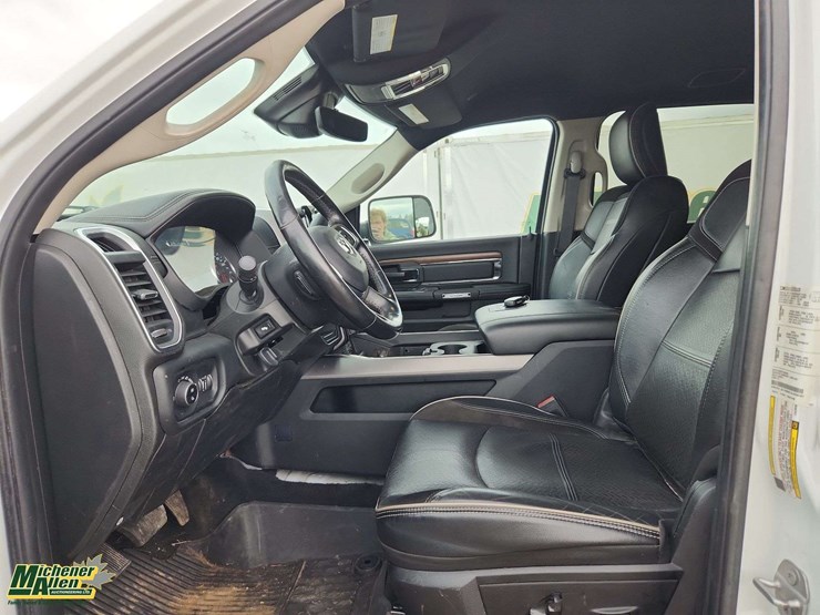 2020-ram-5500-laramie-image-13