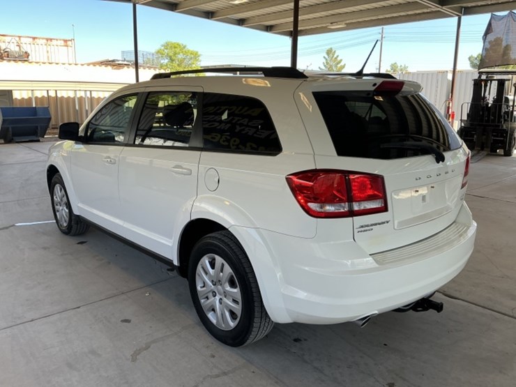 2016-dodge-journey-image-5