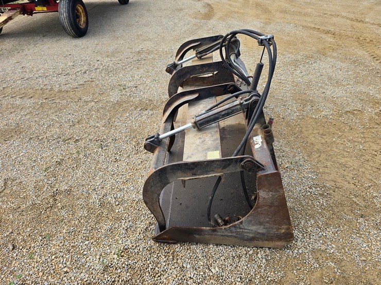 #9618-•-84"-grapple-bucket-image-2