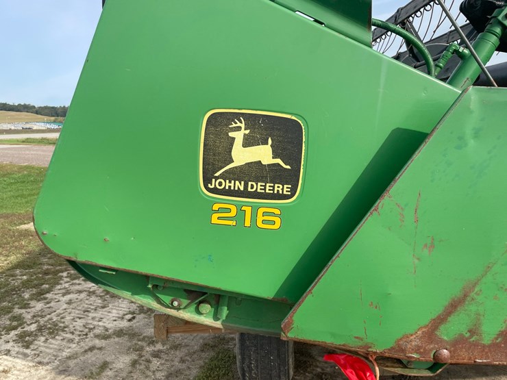 john-deere-216-image-15