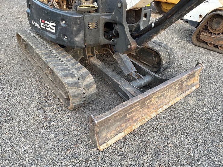 2020-bobcat-e35-image-5