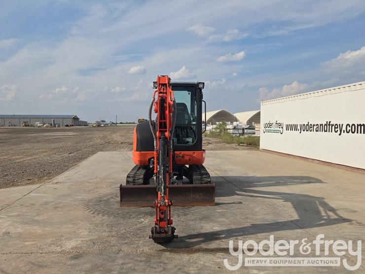 2022-kubota-kx040-4-image-8