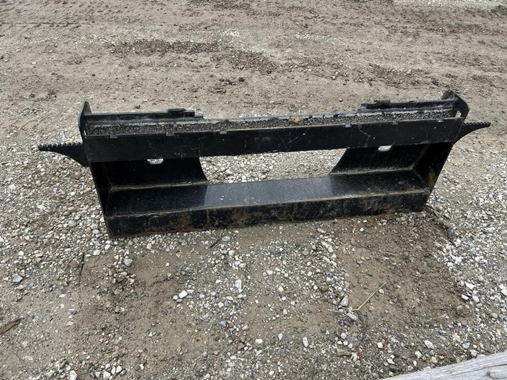 low-back-skid-steer-fork-frame-image-1