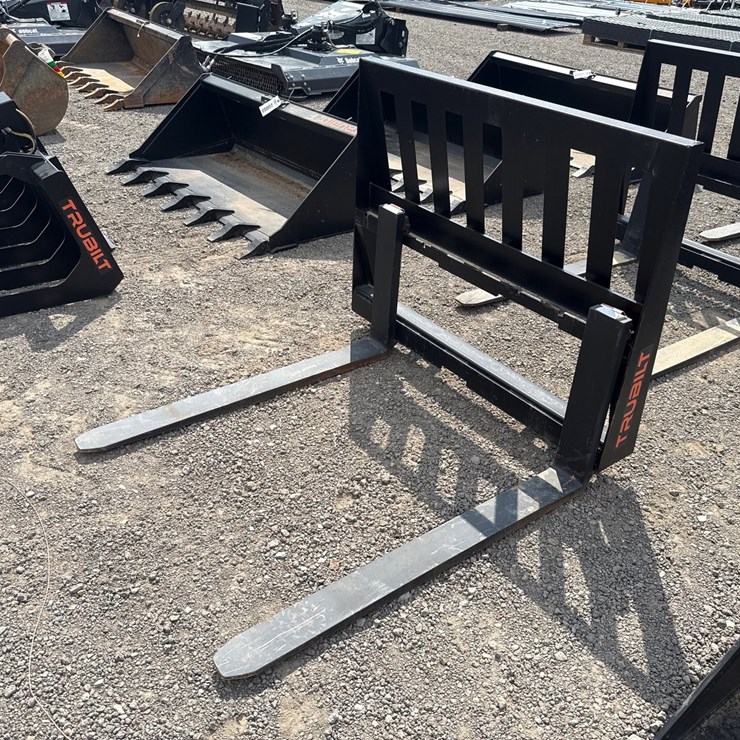 #2029 • TRUBILT 42” SKID STEER PALLET FORKS