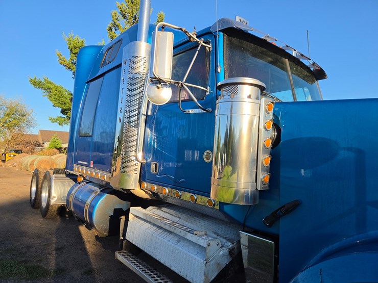2001-western-star-4964ex-image-19