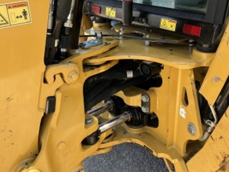 2019-caterpillar-420f2-it-image-13