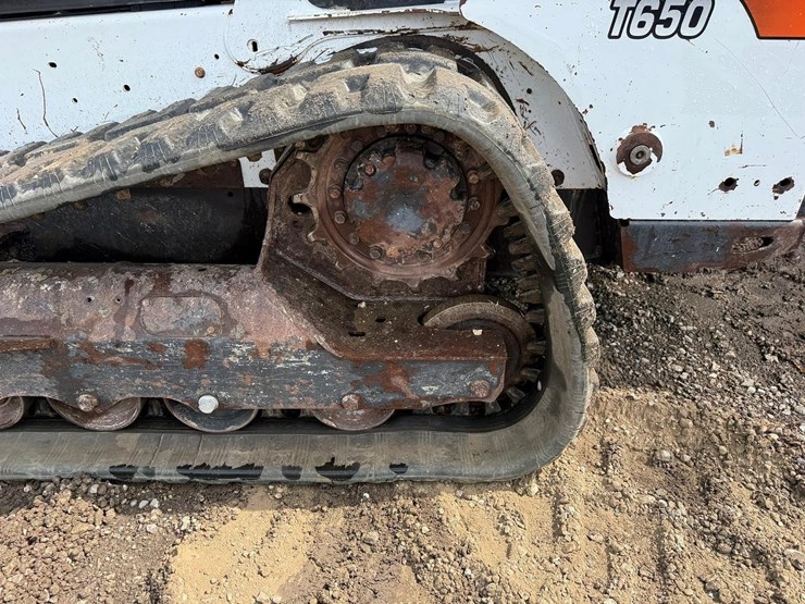 2019-bobcat-t650-image-19