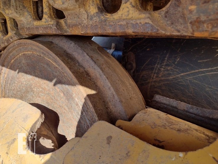 2021-deere-750l-lgp-image-17