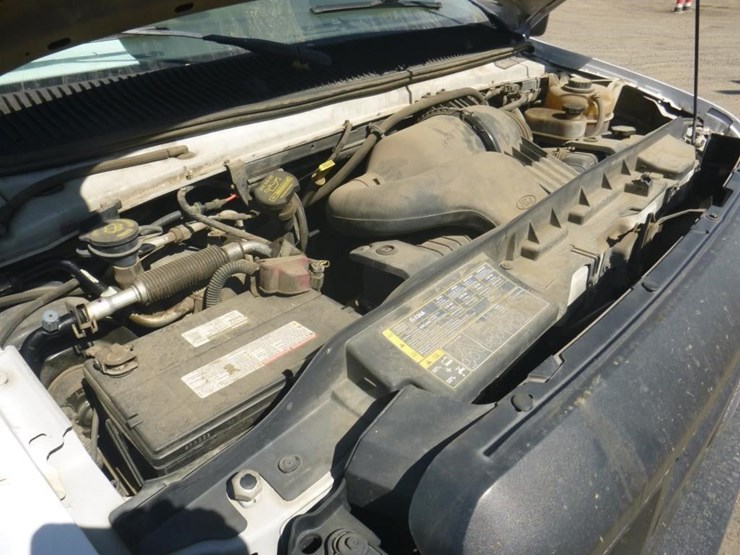 2009-ford-econoline-350-image-10