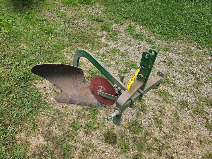 #8734-•-brinley-1b-3pt-plow-image-1