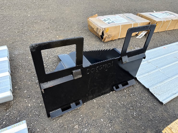 #1010-•-skid-steer-stump-bucket-image-3