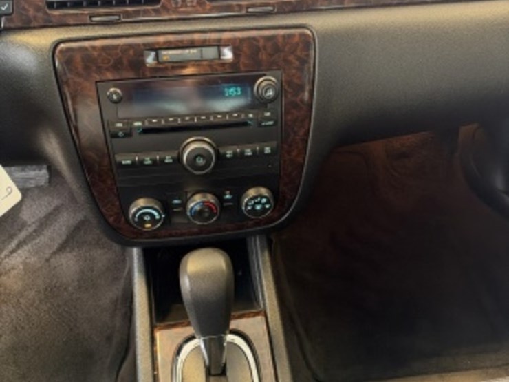 2014-chevrolet-impala-sdn-image-19