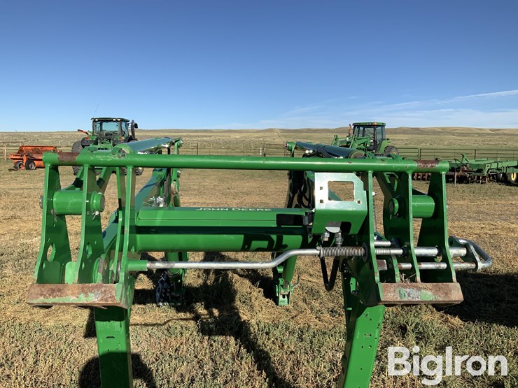 joh-deere-660r-quick-attach-loader-image-14