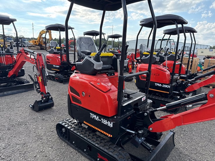 #1072-•-2026-tpm-18hh-mini-excavator-image-5
