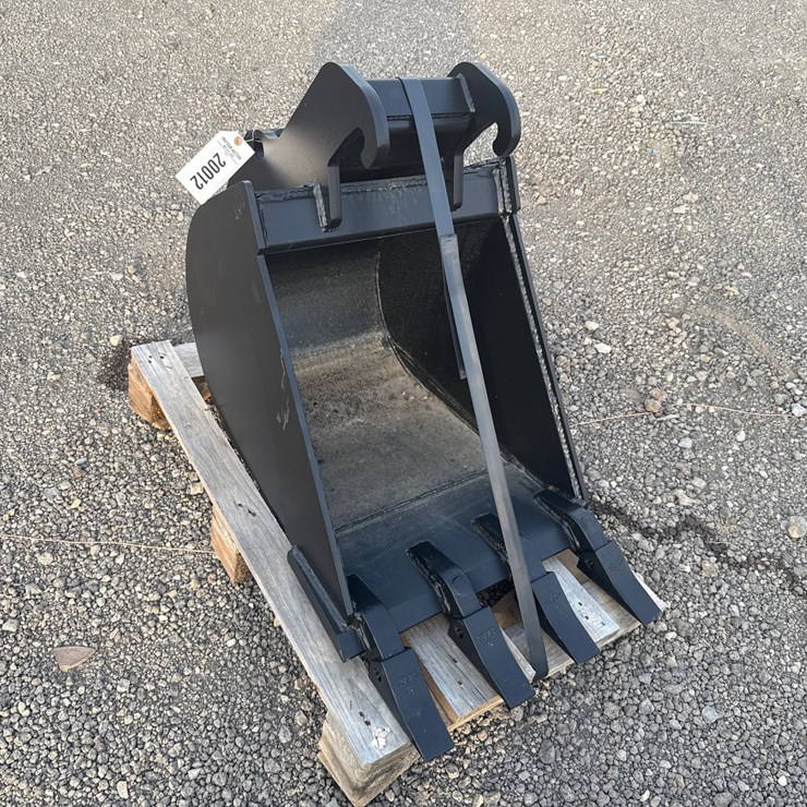 #2000 • 18" BOBCAT X-CHANGE EXCAVATOR BUCKET