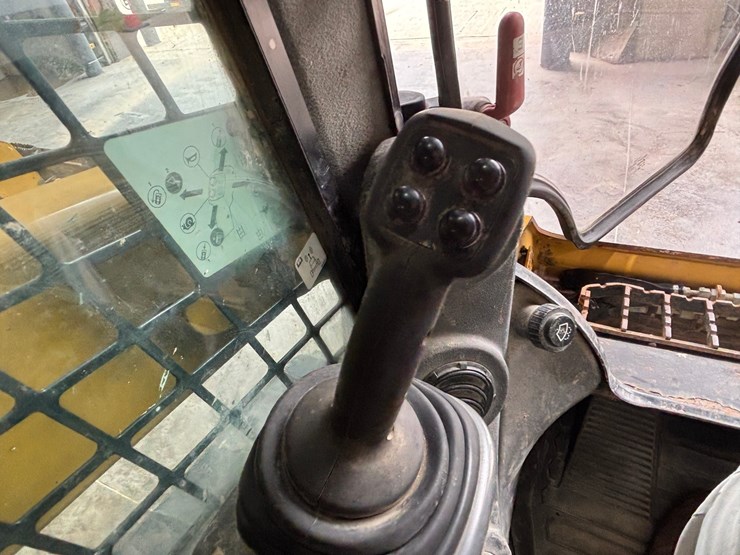 caterpillar-259d-image-56