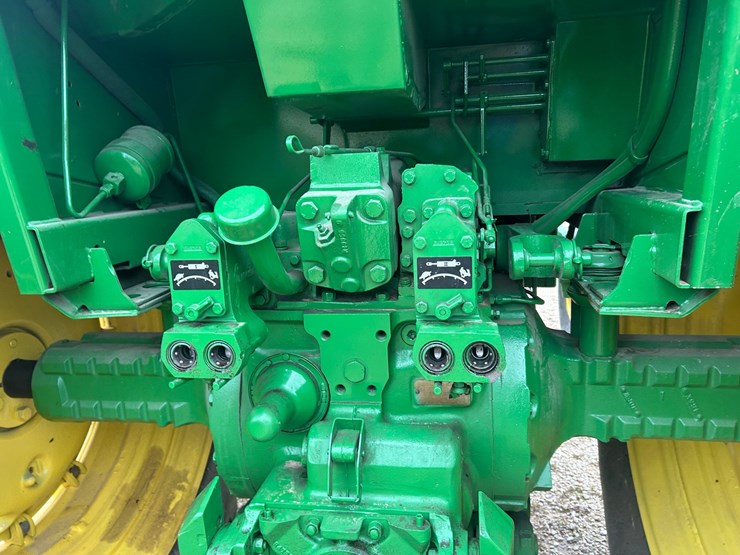 john-deere-4430-image-30