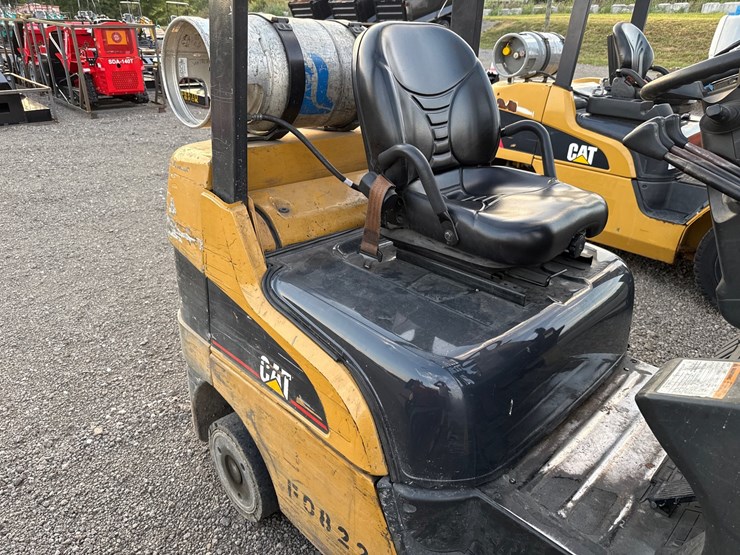 #2080-•-cat-g5000-lp-forklift-image-4